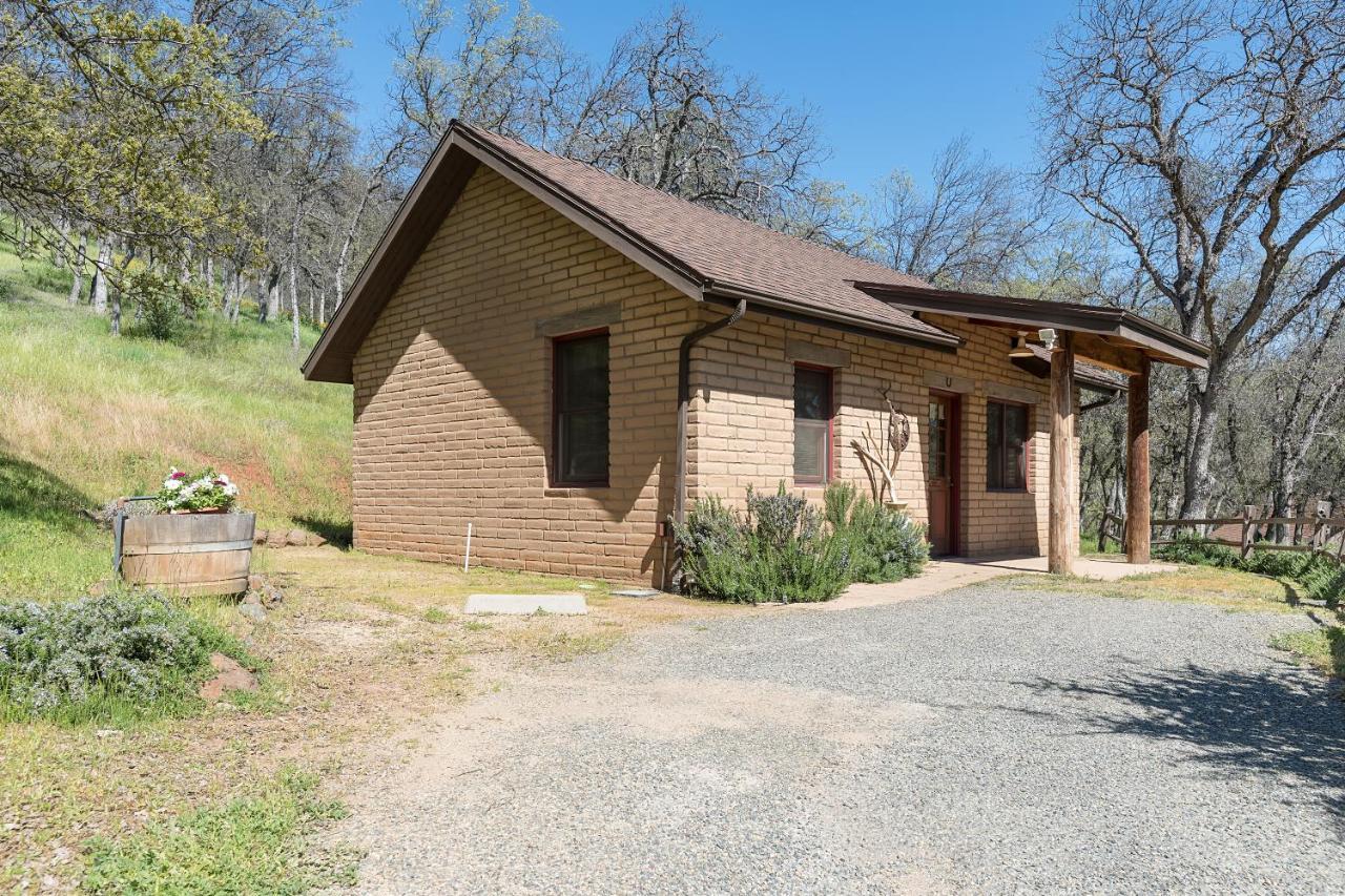 Homestead Cottages Ahwahnee Exterior photo