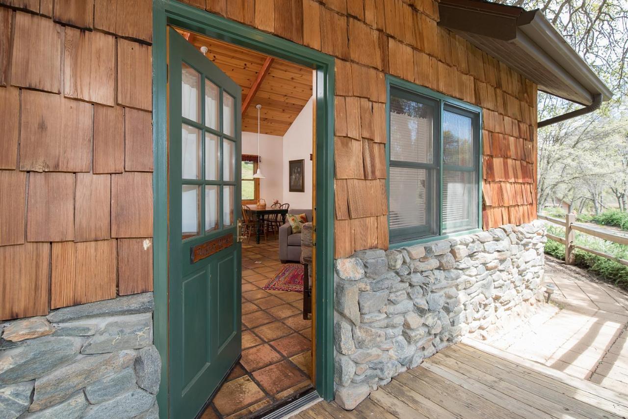 Homestead Cottages Ahwahnee Exterior photo